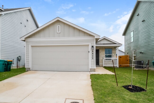 8822 Barrow Path
