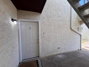 104 Belaire Dr in Laredo, TX - Building Photo - Building Photo