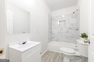 1175 Hartley St in Macon, GA - Building Photo - Building Photo