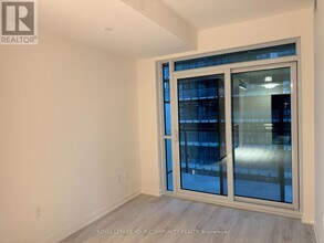 120 Broadway Ave in Toronto, ON - Building Photo - Building Photo