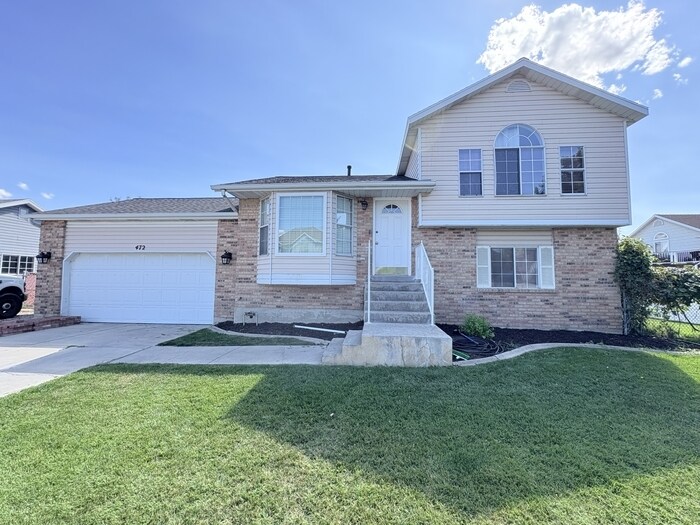 472 E 350 S St in Lehi, UT - Building Photo
