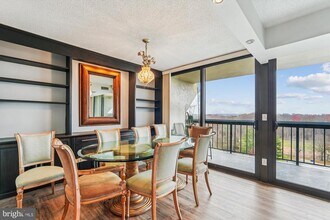 7401 Westlake Terrace in Bethesda, MD - Building Photo - Building Photo