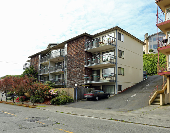 West Commodore Way Apartments in Seattle, WA - Foto de edificio - Building Photo