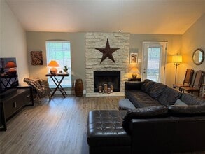 115 Kaena Ln in Bastrop, TX - Building Photo - Building Photo