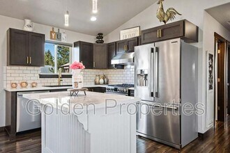 1505 E Yellowstone Ave in Post Falls, ID - Building Photo - Building Photo