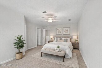 10357 Benson Lake Dr in Jacksonville, FL - Building Photo - Building Photo