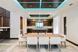 94 Glade Hollow Dr in Las Vegas, NV - Building Photo - Building Photo