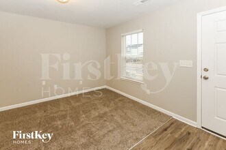 5727 Natick Dr in Charlotte, NC - Building Photo - Building Photo