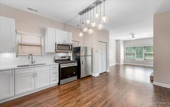2522 W Cortland St in Chicago, IL - Building Photo - Building Photo