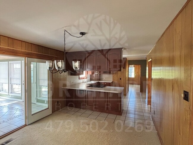 property at 5 Sanders Ln