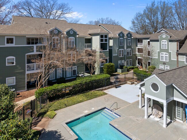 property at 1121 Parkridge Ln