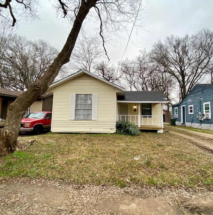 3042 Fulton St in Shreveport, LA - Foto de edificio