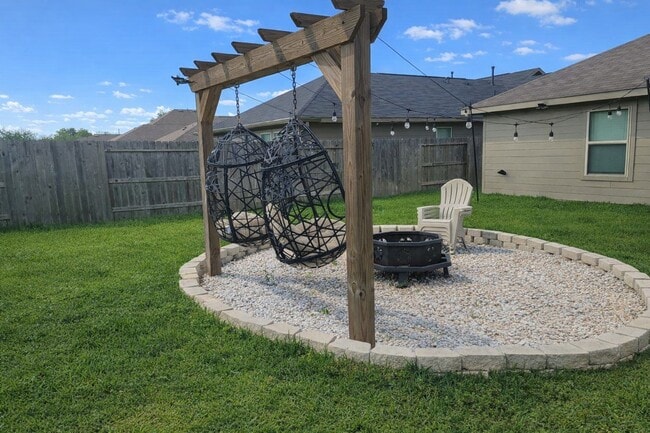 property at 335 Riverwood Village Ln