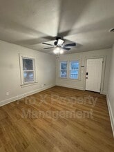 2416 W Walnut St in Springfield, MO - Building Photo - Building Photo