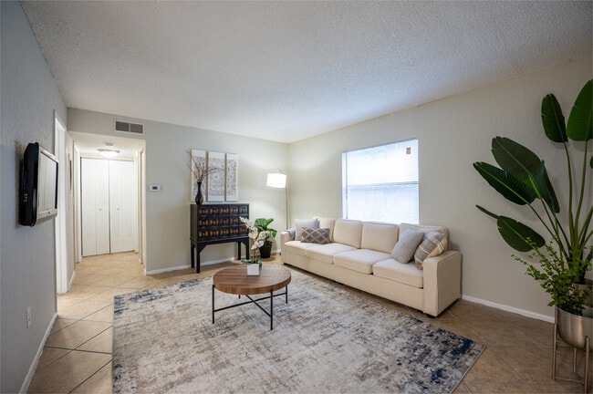 The Apartments at Oak Creek