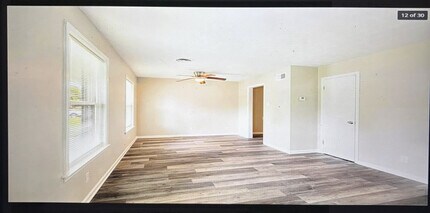 3400 Hallbrook St in Memphis, TN - Building Photo - Building Photo