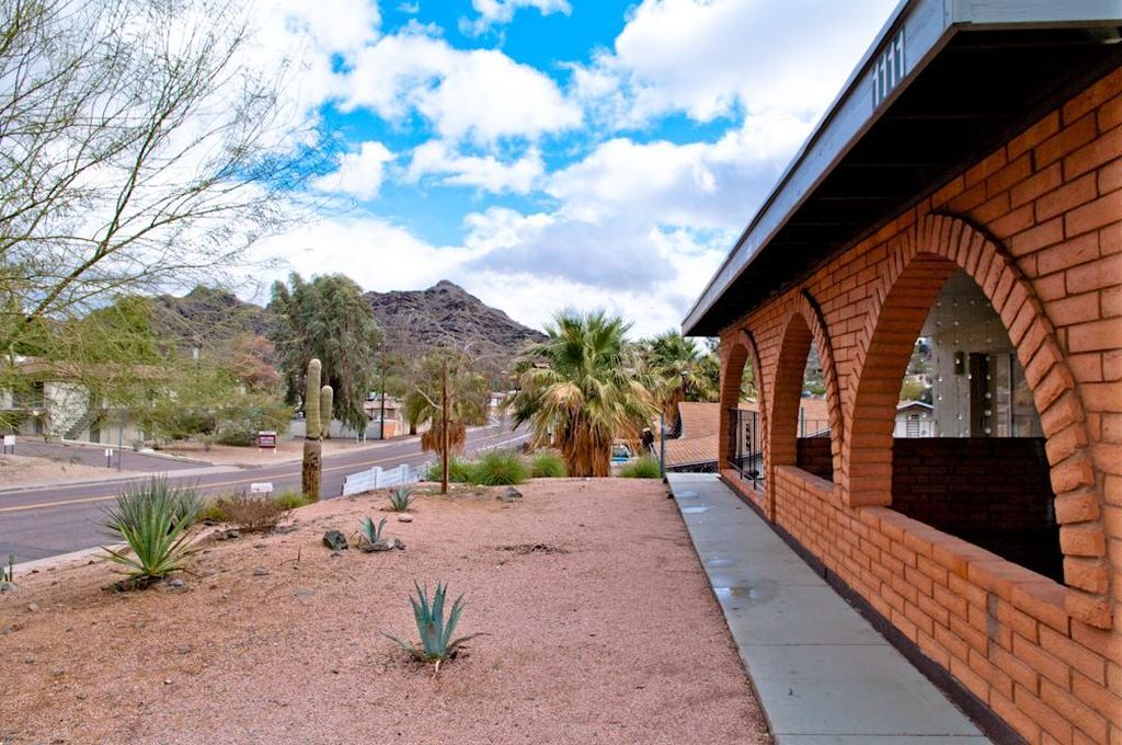 1111 E Butler Dr-Unit -D in Phoenix, AZ - Building Photo