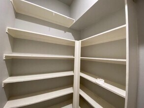 4918 Noble St, Unit B in Houston, TX - Building Photo - Building Photo
