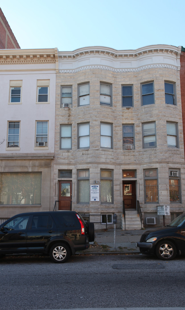 2112 Maryland Ave in Baltimore, MD - Building Photo - Building Photo