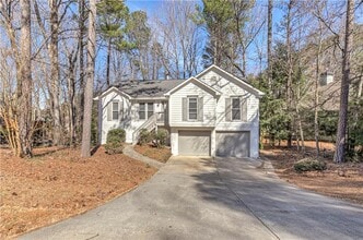 637 Wedgewood Dr in Woodstock, GA - Building Photo - Building Photo