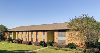 Melrose Apartments in Natchitoches, LA - Foto de edificio - Building Photo