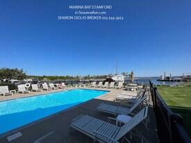 61 Seaview Ave, Unit 69 in Stamford, CT - Building Photo