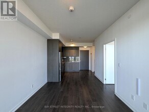 38-938 Forest Manor Rd in Toronto, ON - Building Photo - Building Photo