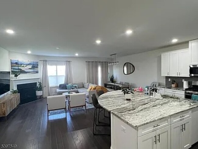 31 Gerhard Pl in Morristown, NJ - Foto de edificio - Building Photo