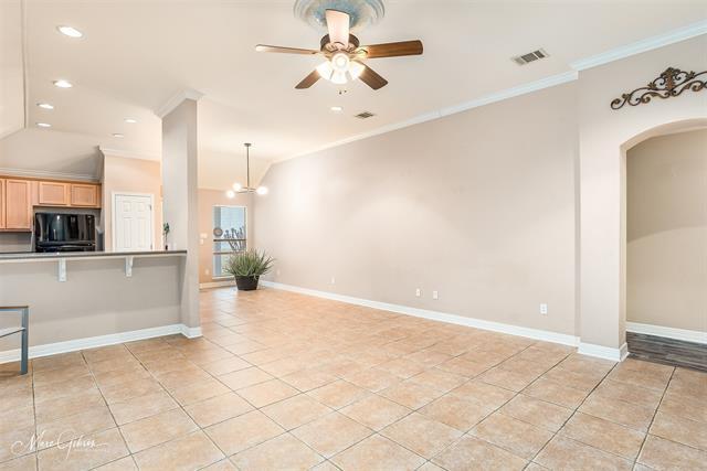3233 Grand Lake Dr in Bossier City, LA - Foto de edificio - Building Photo