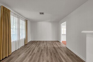 26926 Maplewood Dr in Spring, TX - Building Photo