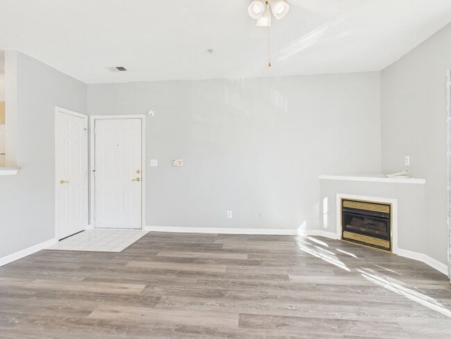 801 Brassie Ln in Glen Allen, VA - Building Photo - Building Photo