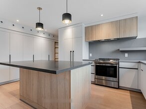 157 Roslin Ave in Toronto, ON - Building Photo - Building Photo