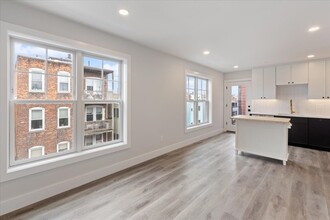 10 Geneva St, Unit 7 in Boston, MA - Building Photo - Building Photo