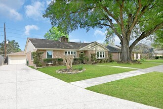 4738 Whispering Falls Dr in Houston, TX - Building Photo - Building Photo
