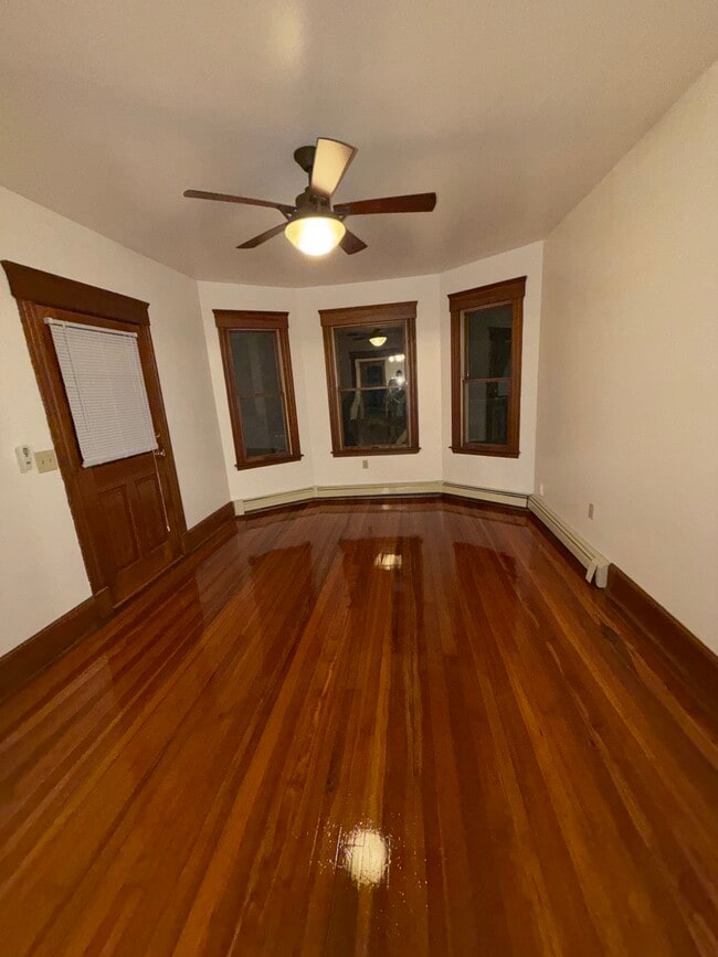 43 Alpha Rd, Unit Alpha Road in Boston, MA - Foto de edificio - Building Photo