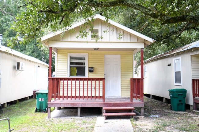 property at 425 W 29th Ave