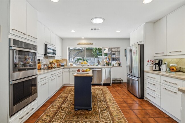 property at 614 Saddlewood Ln