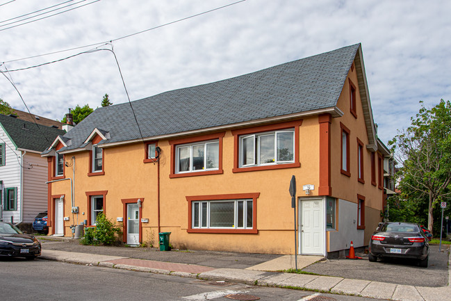 298 Bay St in Ottawa, ON - Building Photo - Building Photo