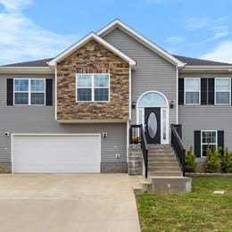 1391 Freedom Dr in Clarksville, TN - Building Photo - Building Photo