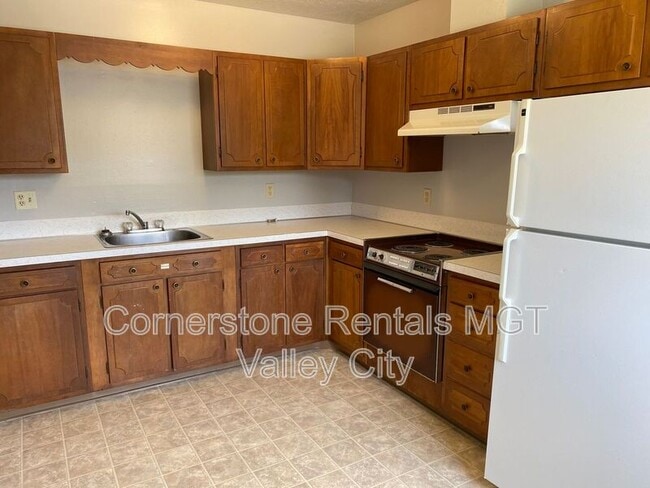 property at 826 4th St SW