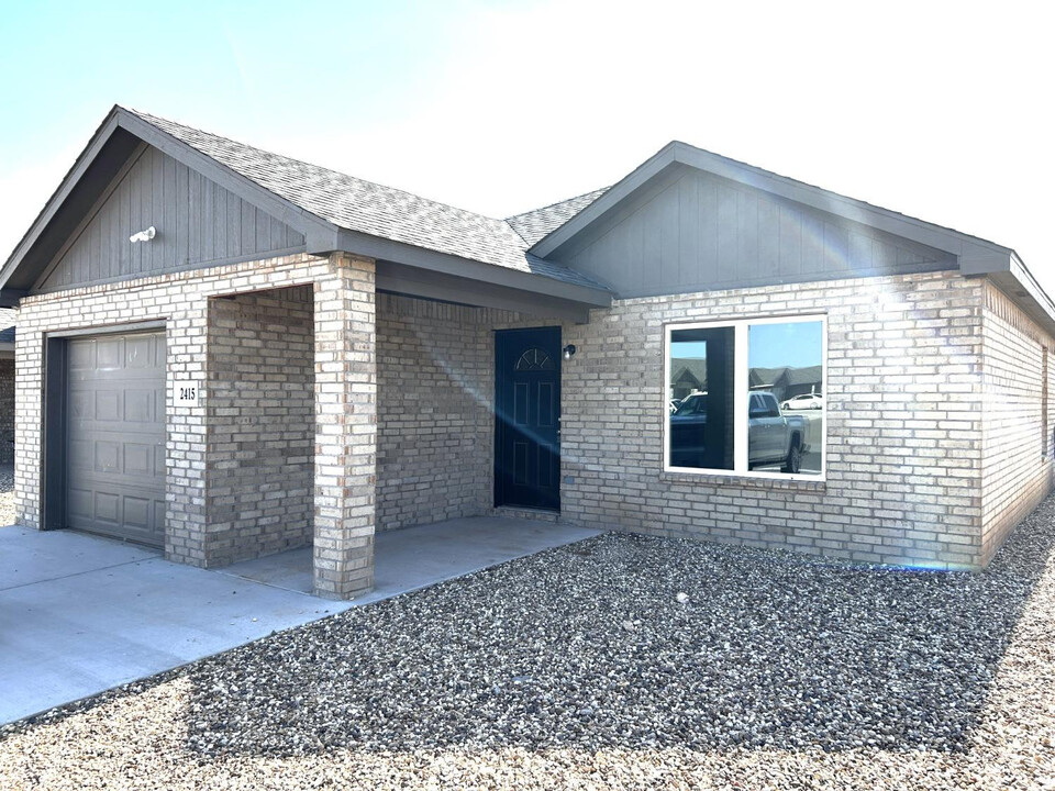 2415 N Ave N in Lubbock, TX - Building Photo