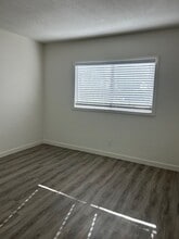 145 Canton St. #11 in Long Beach, CA - Building Photo - Building Photo