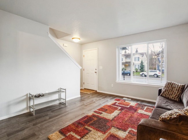 1425 186th St Ct E in Spanaway, WA - Building Photo - Building Photo