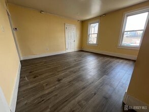 109 Washington St in Perth Amboy, NJ - Building Photo - Building Photo