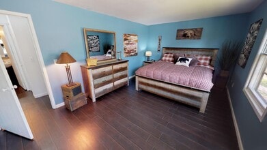 303 Westbrook Drive in Oshkosh, WI - Foto de edificio - Building Photo