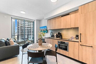 121 NE 5th St in Miami, FL - Building Photo - Building Photo