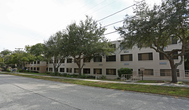 Freedom Village III in Clearwater, FL - Building Photo - Building Photo