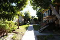 Chapman Gardens in Garden Grove, CA - Building Photo - Building Photo