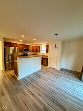 7952 Bombay Ln in Indianapolis, IN - Building Photo - Building Photo