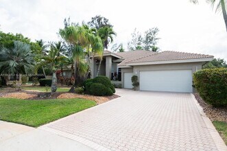 17969 Fairoaks Way in Boca Raton, FL - Building Photo - Building Photo